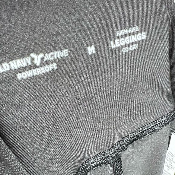 Old Navy High-Waisted PowerSoft Crop Leggings Black Size Medium - Picture 6 of 16